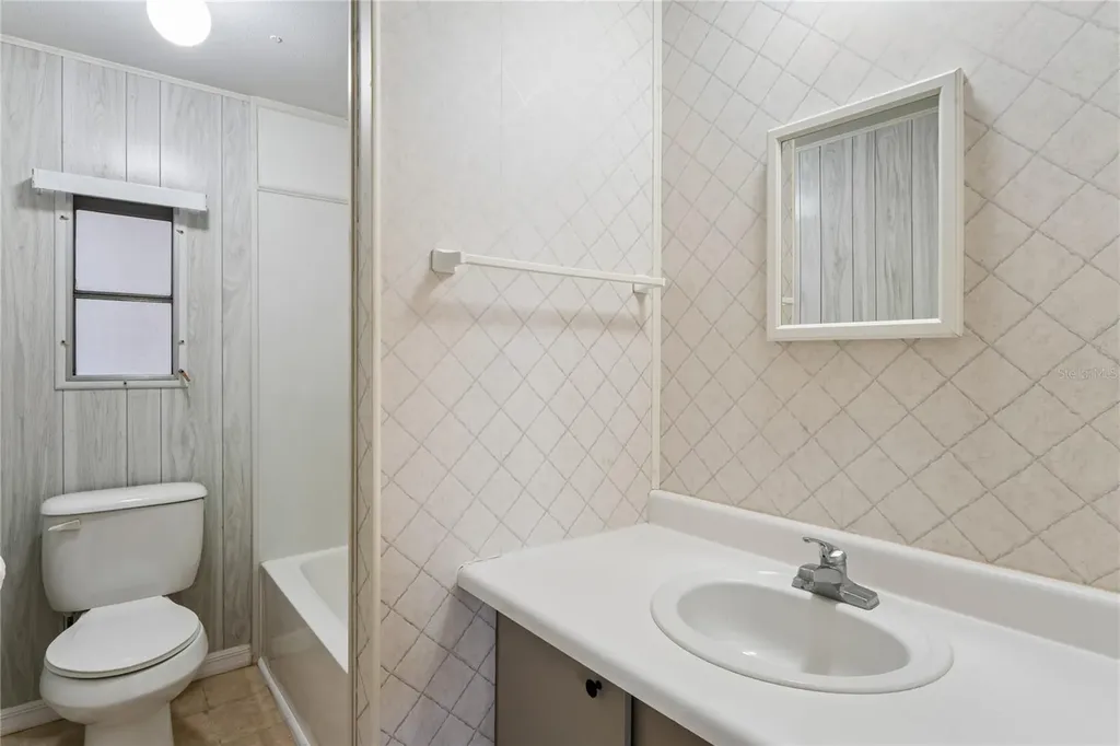 6950 46th Avenue N St Petersburg FL 33709