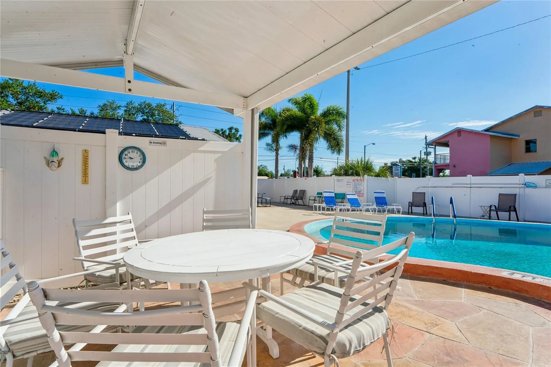 6950 46th Avenue N St Petersburg FL 33709