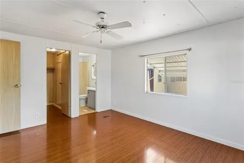 6950 46th Avenue N St Petersburg FL 33709