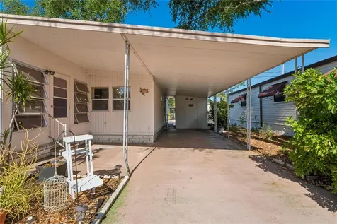 6950 46th Avenue N St Petersburg FL 33709