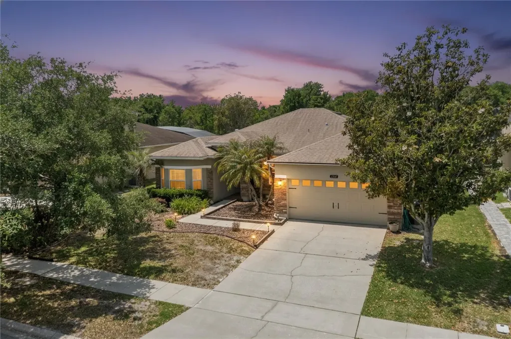 237 Strathmore Circle Kissimmee FL 34744