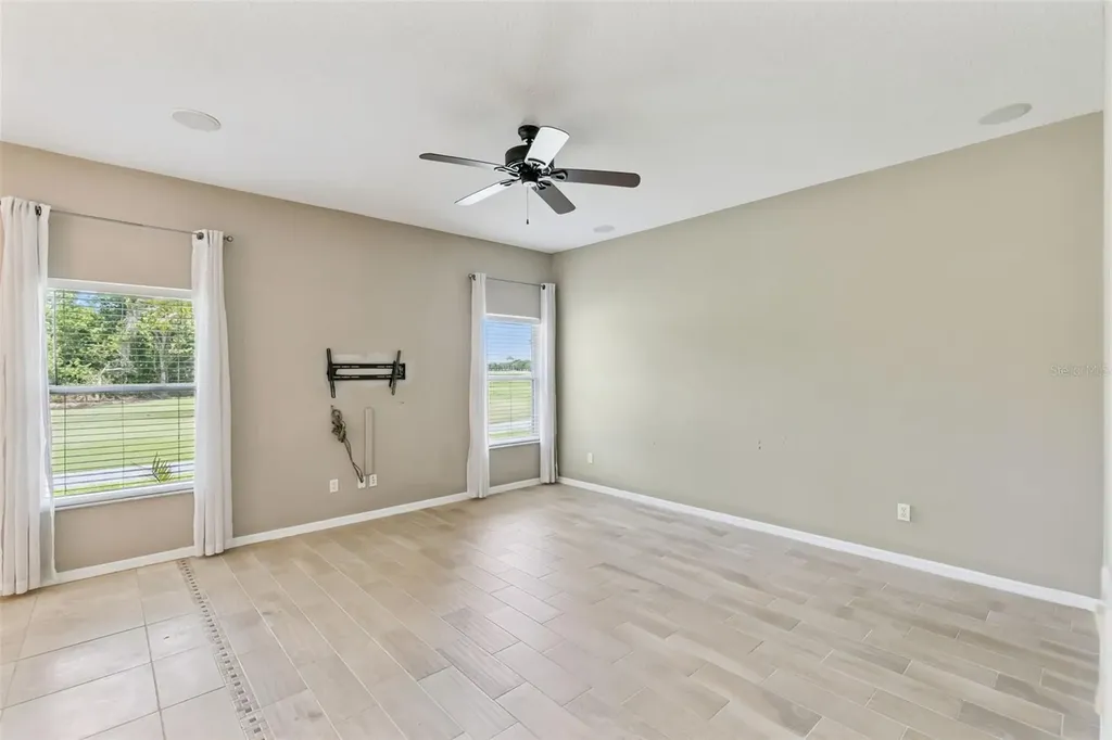 237 Strathmore Circle Kissimmee FL 34744