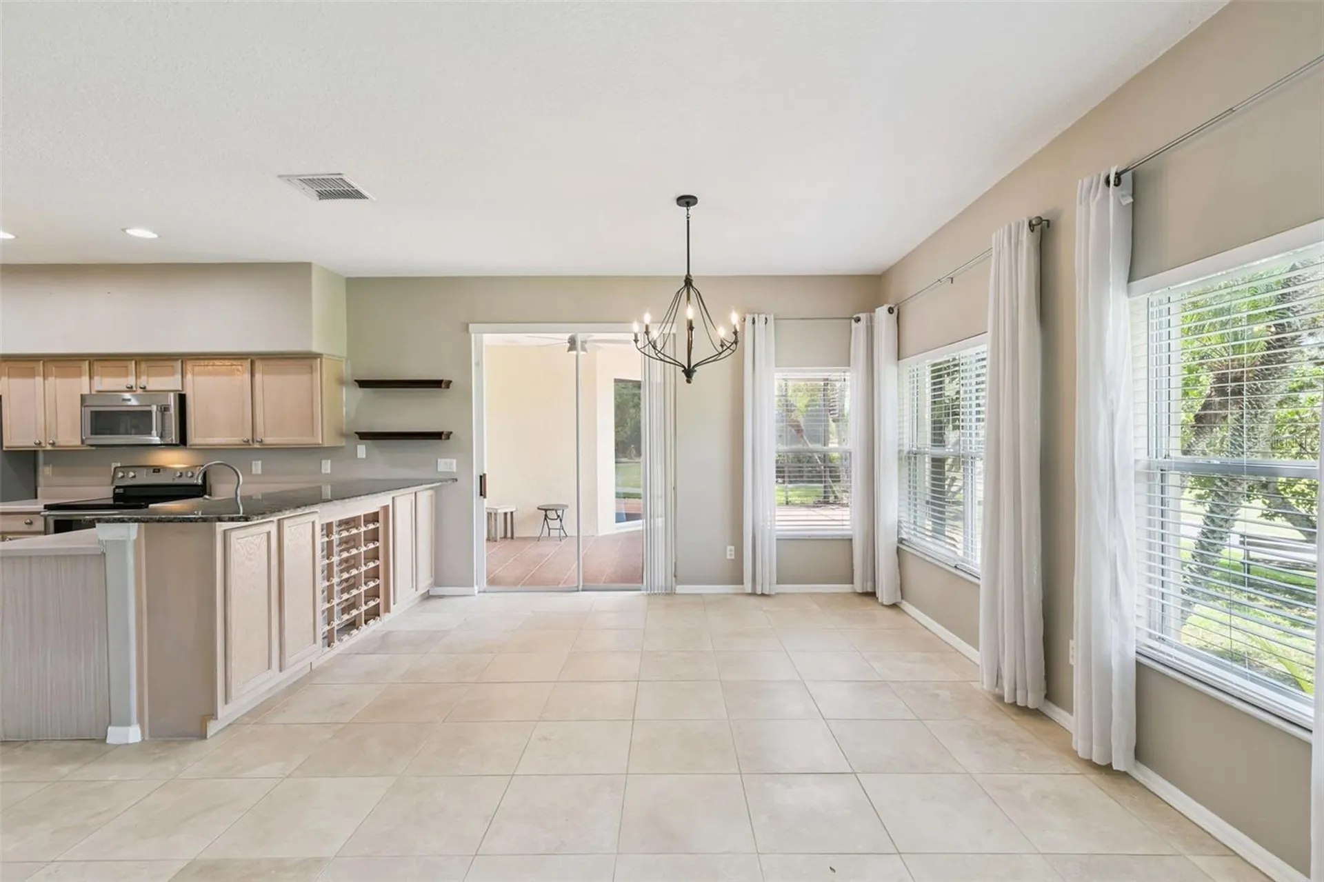 237 Strathmore Circle Kissimmee FL 34744