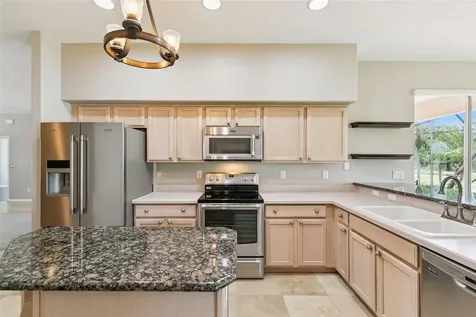 237 Strathmore Circle Kissimmee FL 34744