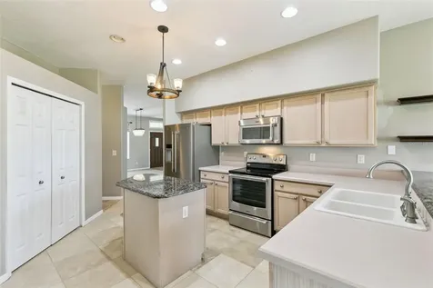 237 Strathmore Circle Kissimmee FL 34744