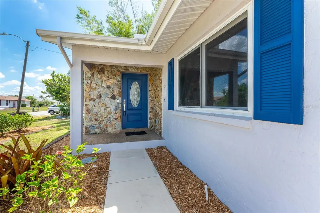 557 Magnolia Avenue NW Port Charlotte FL 33952