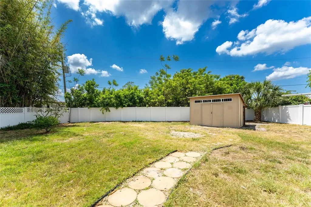 557 Magnolia Avenue NW Port Charlotte FL 33952