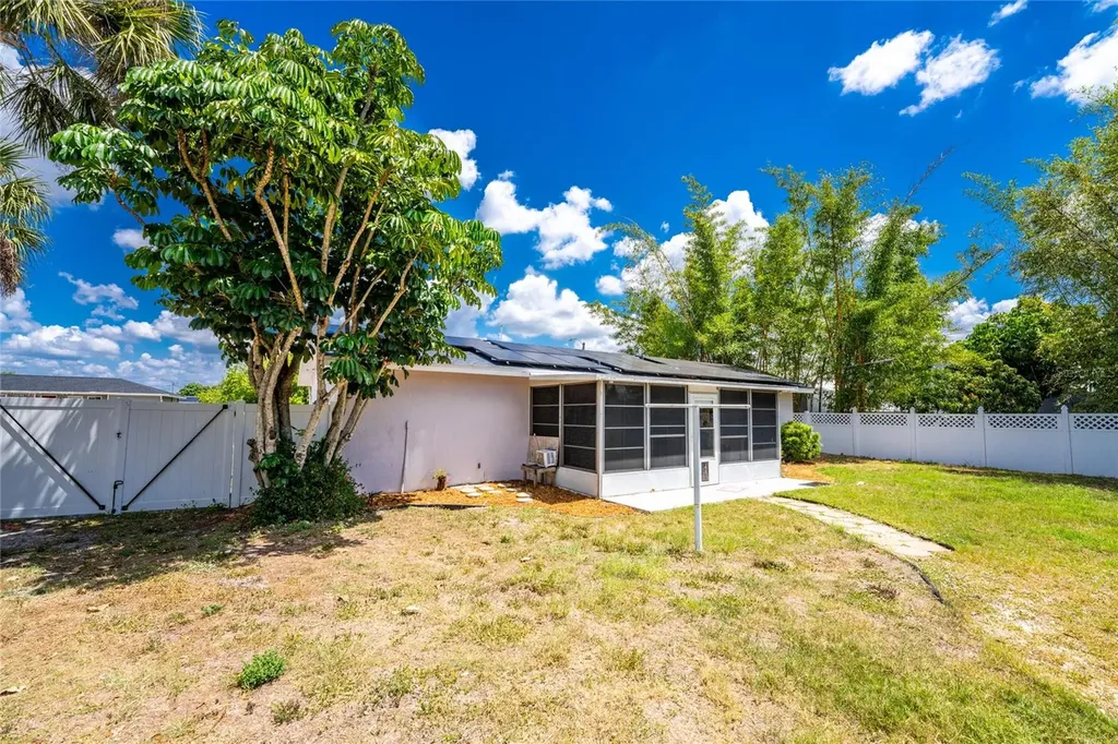 557 Magnolia Avenue NW Port Charlotte FL 33952