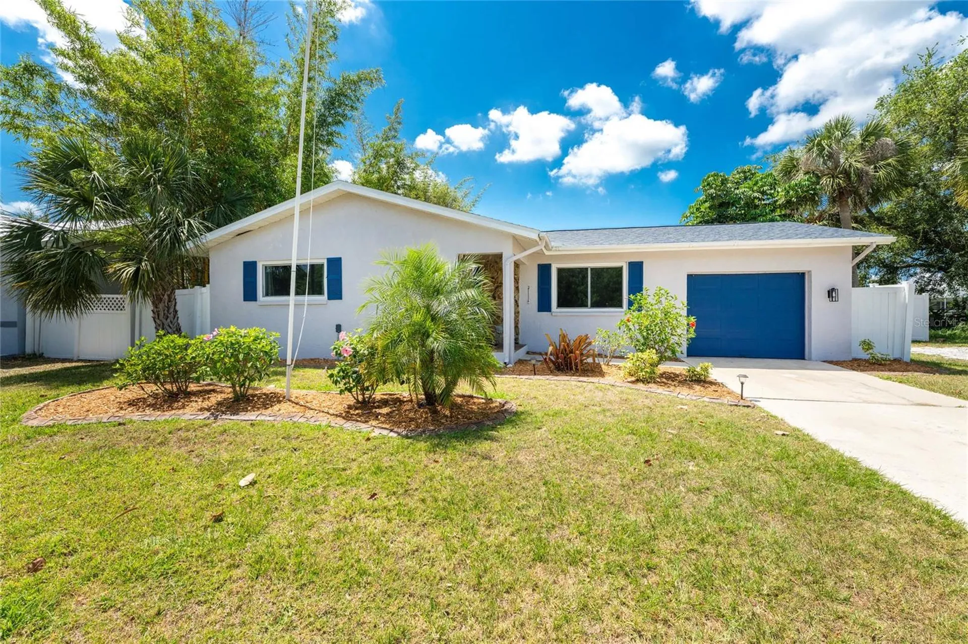 557 Magnolia Avenue NW Port Charlotte FL 33952