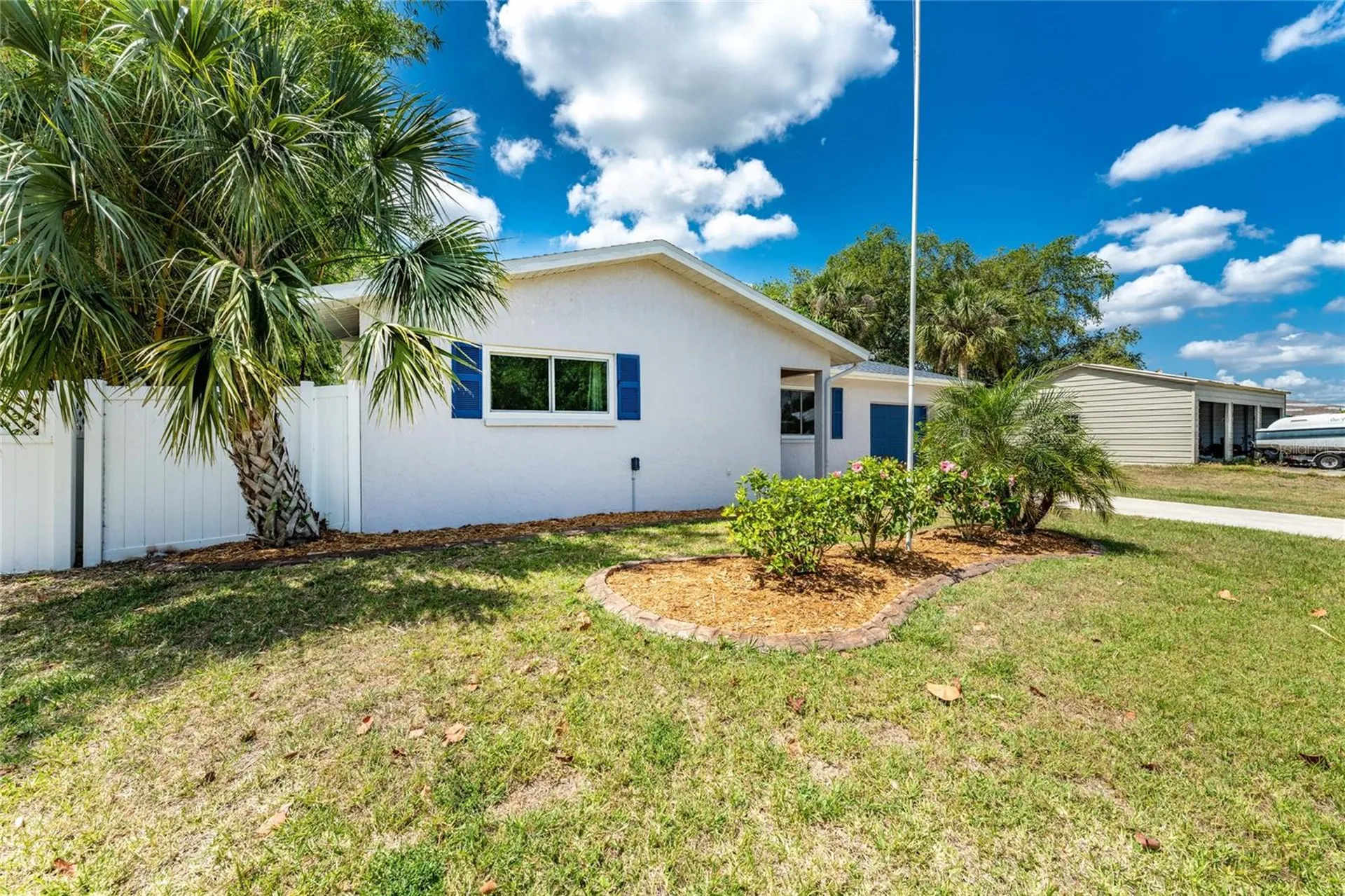 557 Magnolia Avenue NW Port Charlotte FL 33952