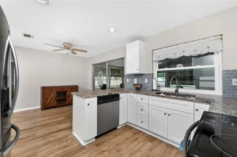 557 Magnolia Avenue NW Port Charlotte FL 33952