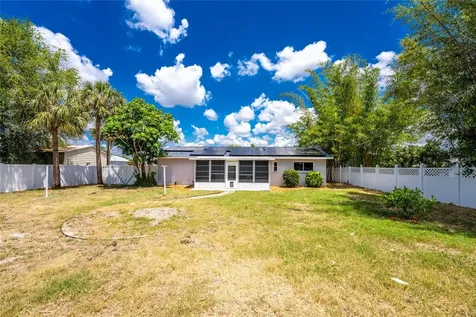 557 Magnolia Avenue NW Port Charlotte FL 33952