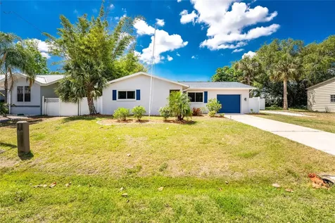 557 Magnolia Avenue NW Port Charlotte FL 33952