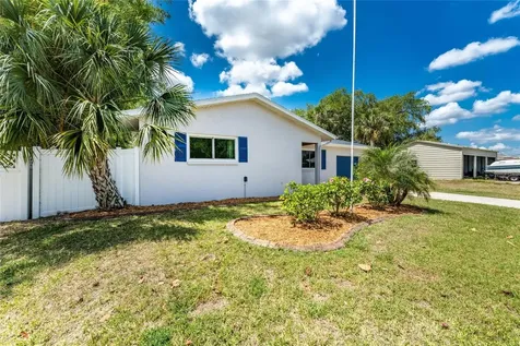 557 Magnolia Avenue NW Port Charlotte FL 33952