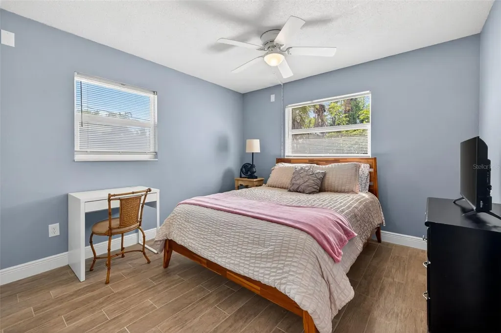 5810 Venetian Boulevard NE St Petersburg FL 33703