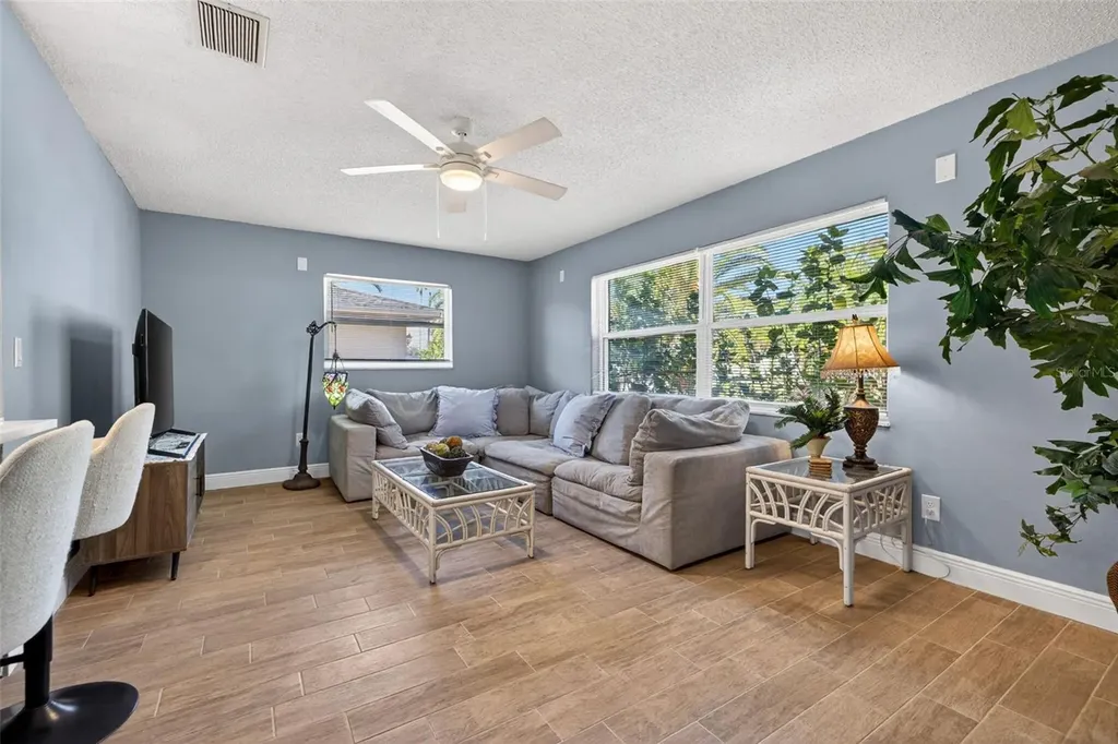 5810 Venetian Boulevard NE St Petersburg FL 33703