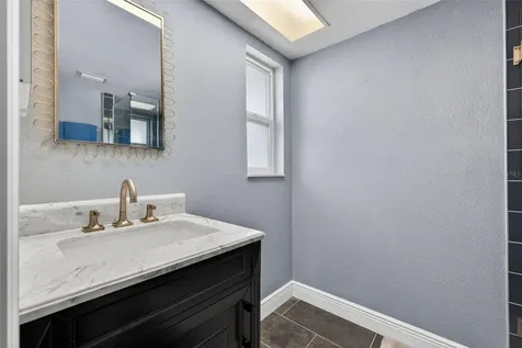 5810 Venetian Boulevard NE St Petersburg FL 33703