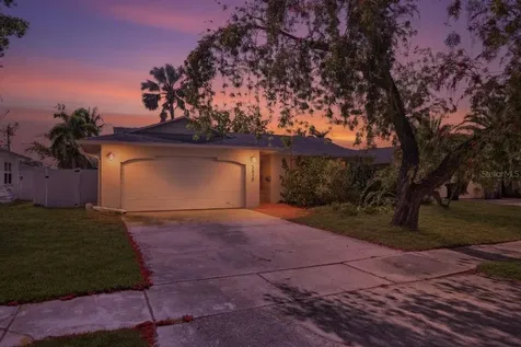 5810 Venetian Boulevard NE St Petersburg FL 33703