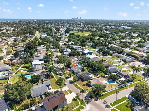 5810 Venetian Boulevard NE St Petersburg FL 33703