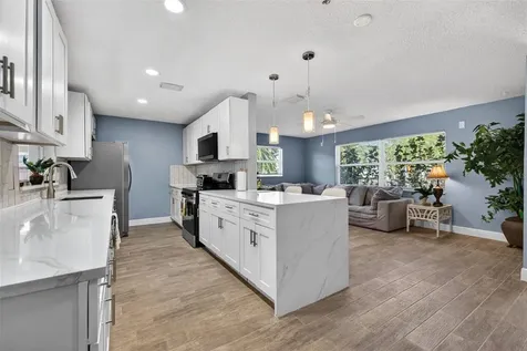 5810 Venetian Boulevard NE St Petersburg FL 33703