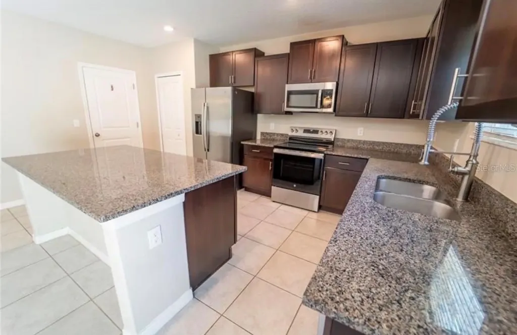 1863 Moon Cactus Court Ruskin FL 33570