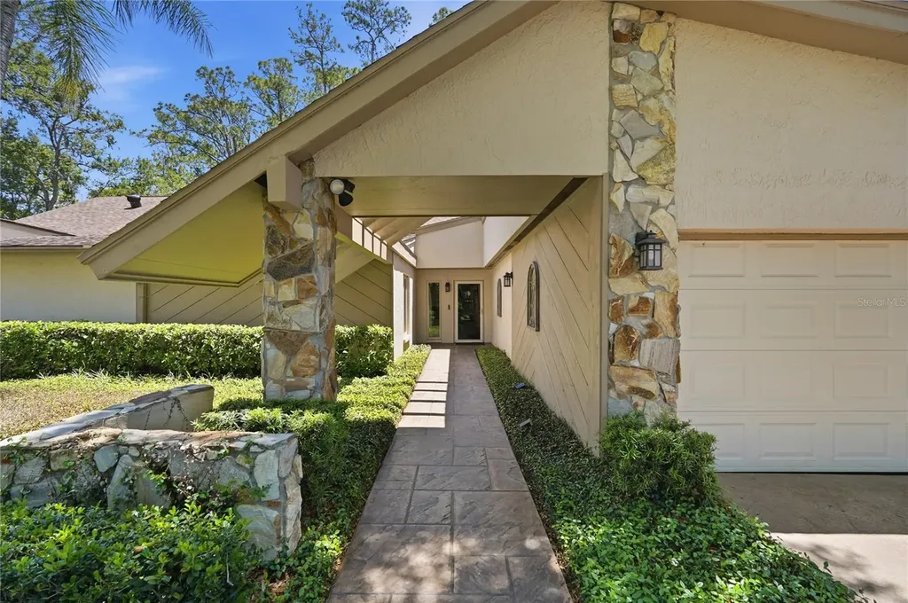 3071 Bolt Drive Palm Harbor FL 34685