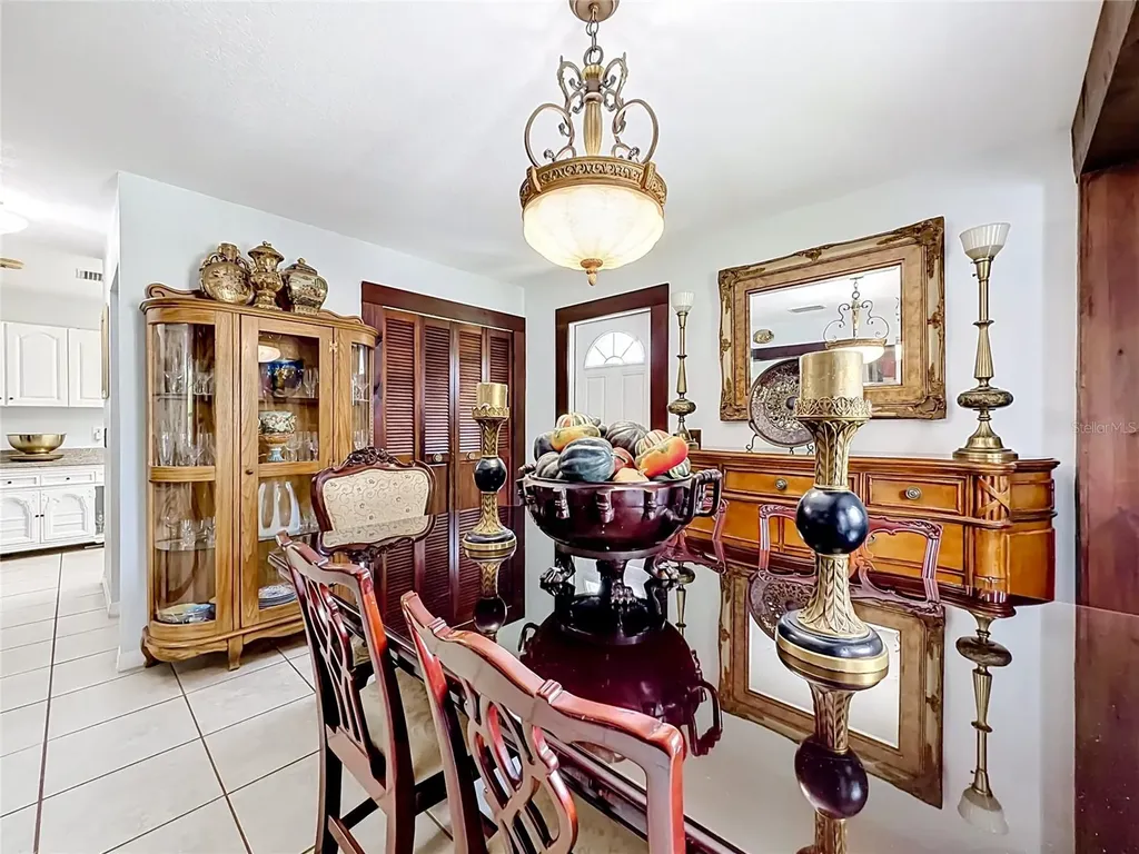 2705 Arc Drive Orlando FL 32826