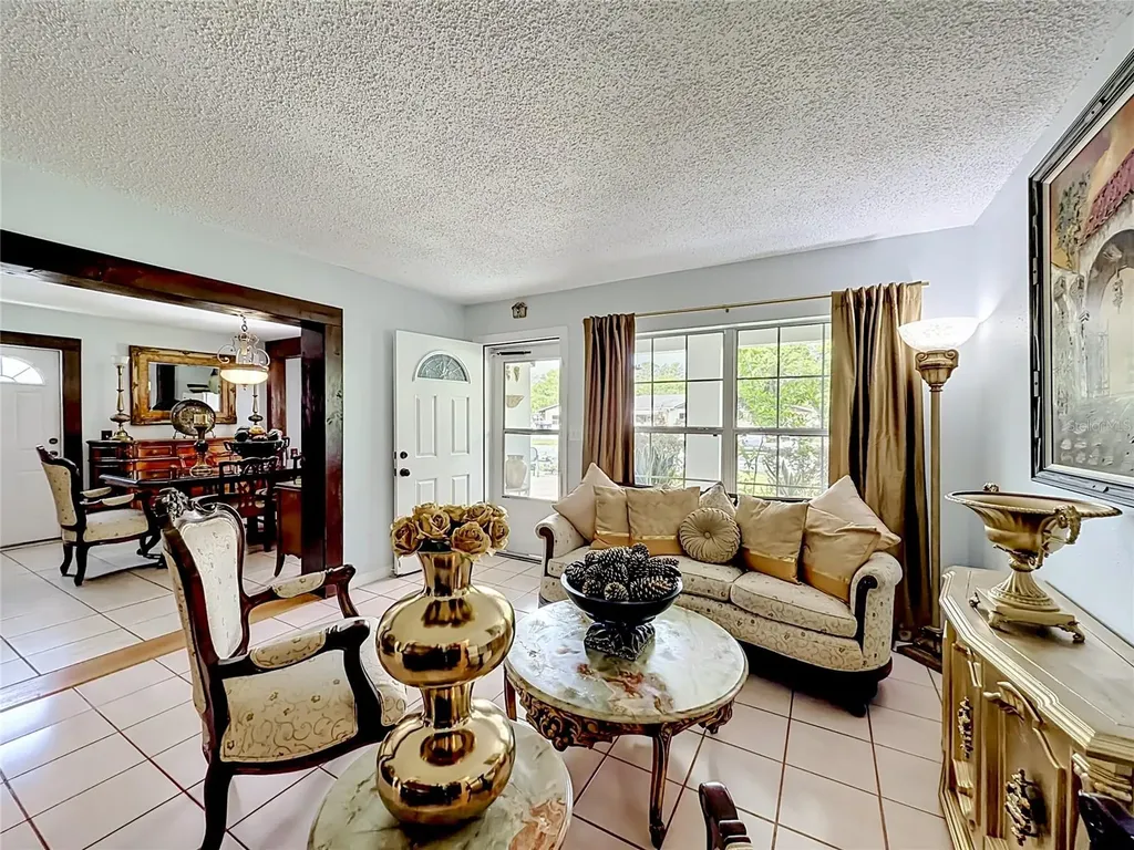 2705 Arc Drive Orlando FL 32826