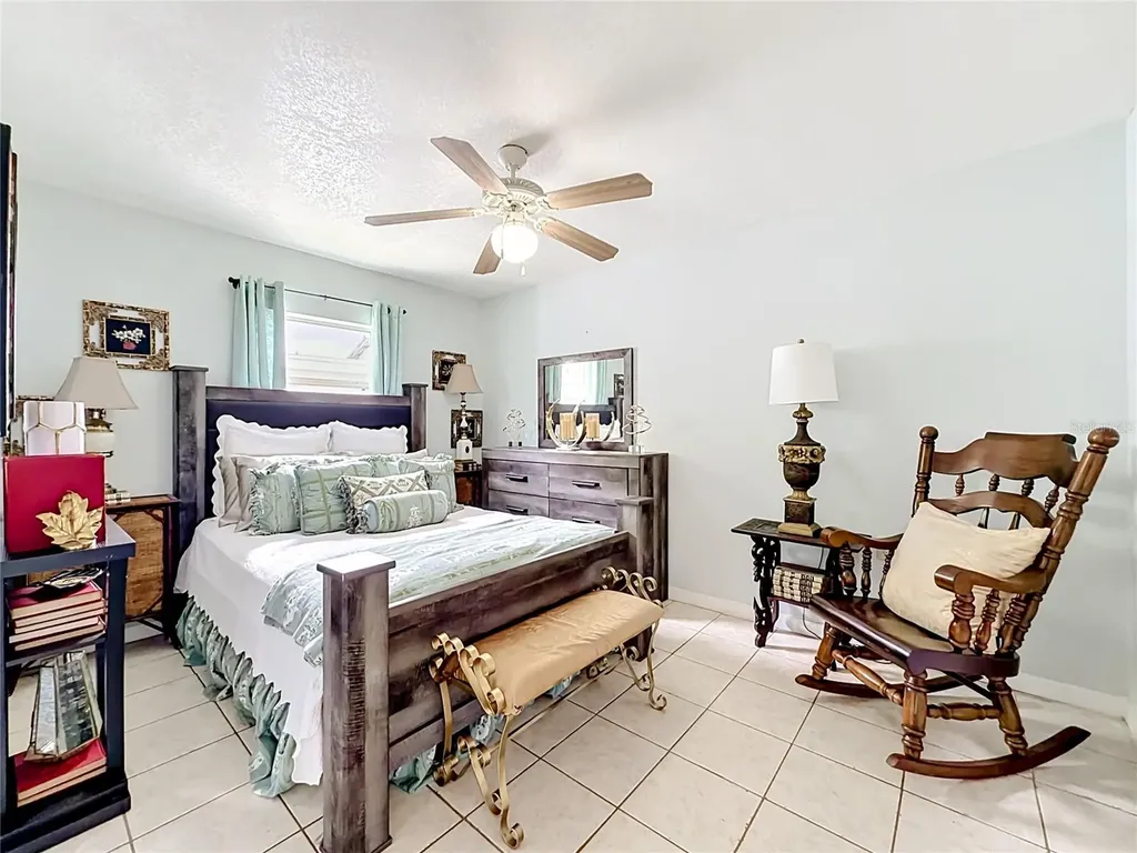 2705 Arc Drive Orlando FL 32826
