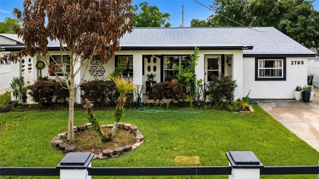 2705 Arc Drive Orlando FL 32826