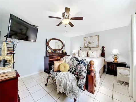 2705 Arc Drive Orlando FL 32826