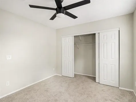 8211 Country Oaks Court Sarasota FL 34243