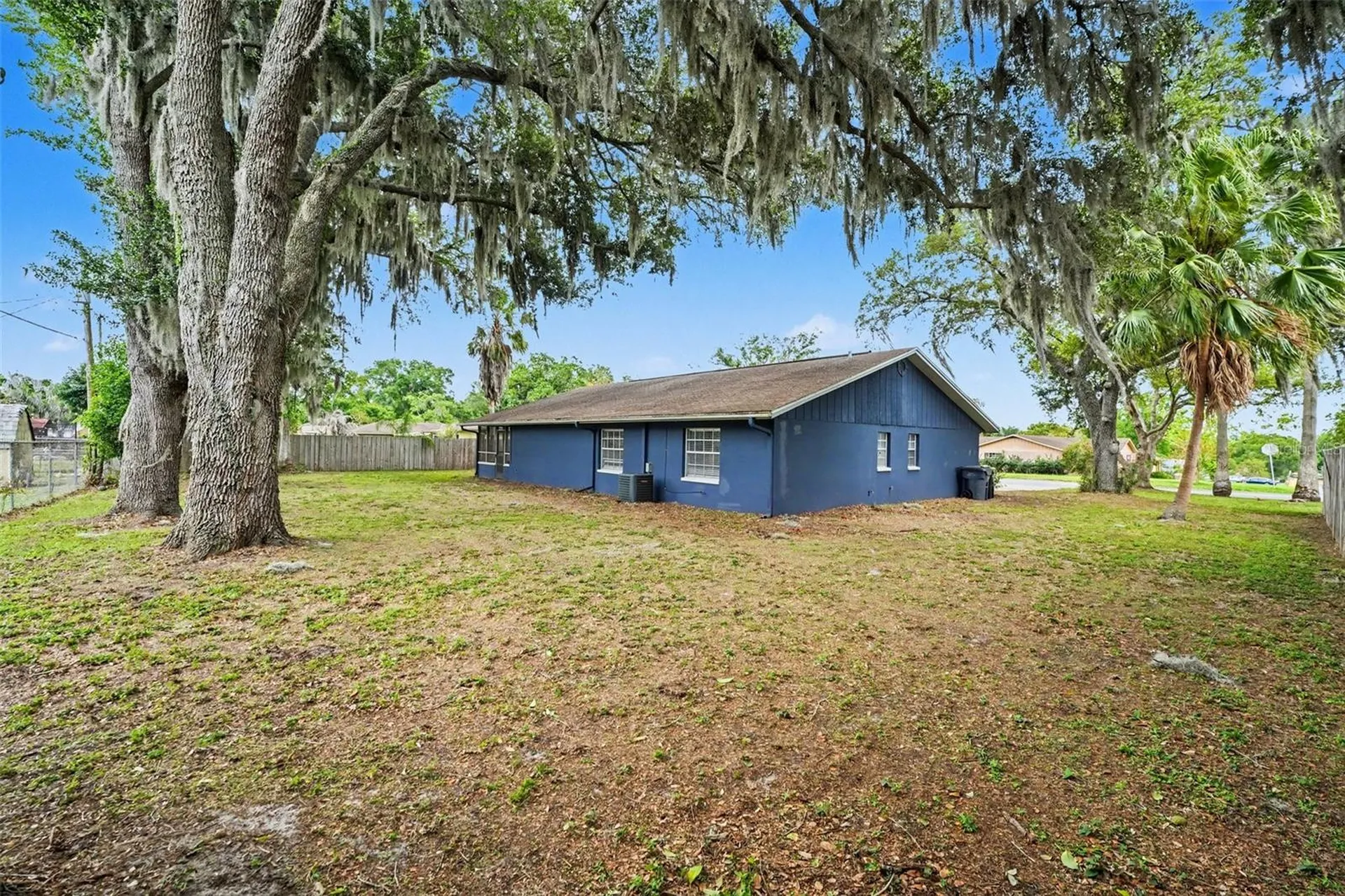1234 Fairfax N Lakeland FL 33813
