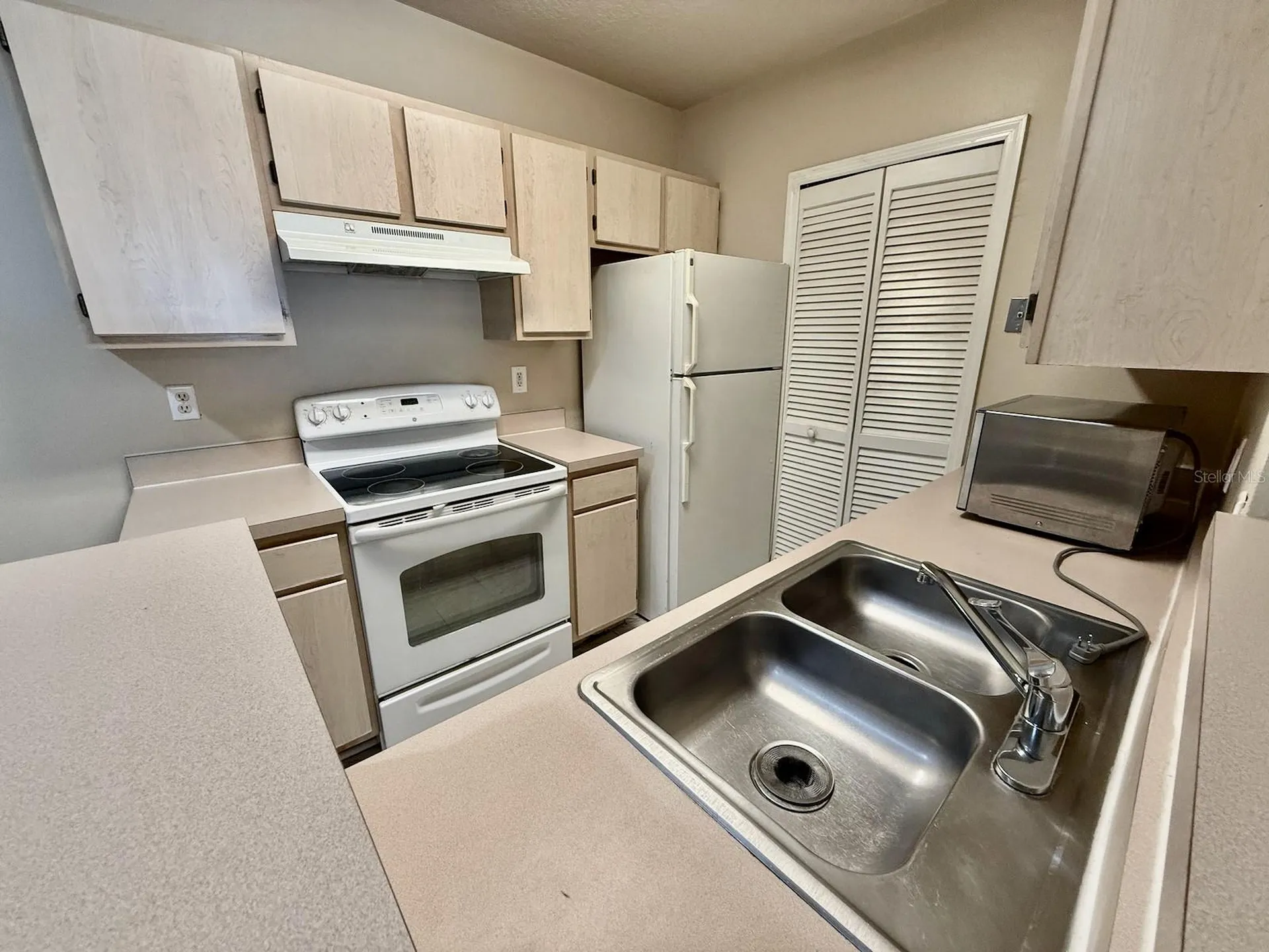 4332 S Kirkman Road Orlando FL 32811
