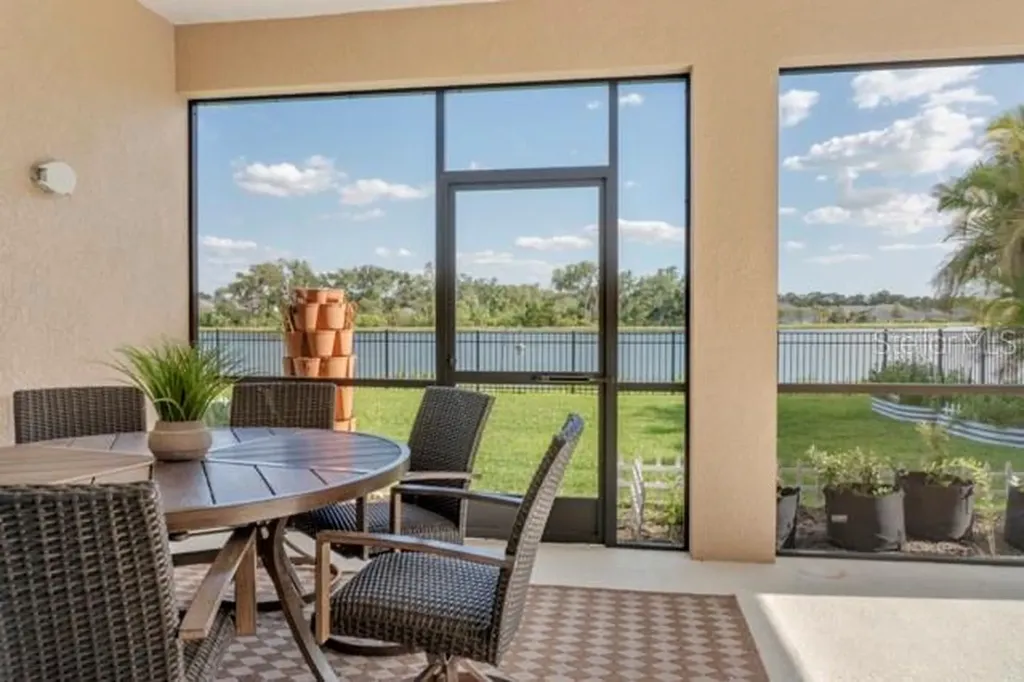 7657 Ridgelake Circle Bradenton FL 34203