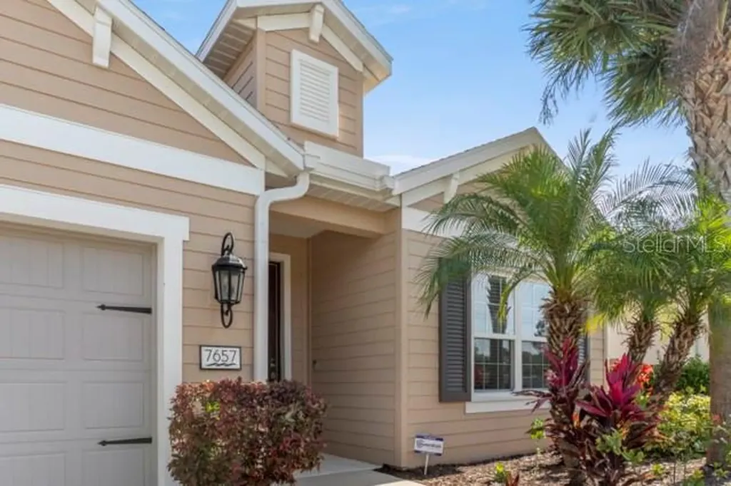 7657 Ridgelake Circle Bradenton FL 34203