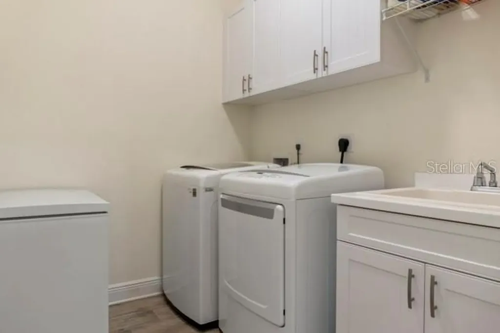 7657 Ridgelake Circle Bradenton FL 34203