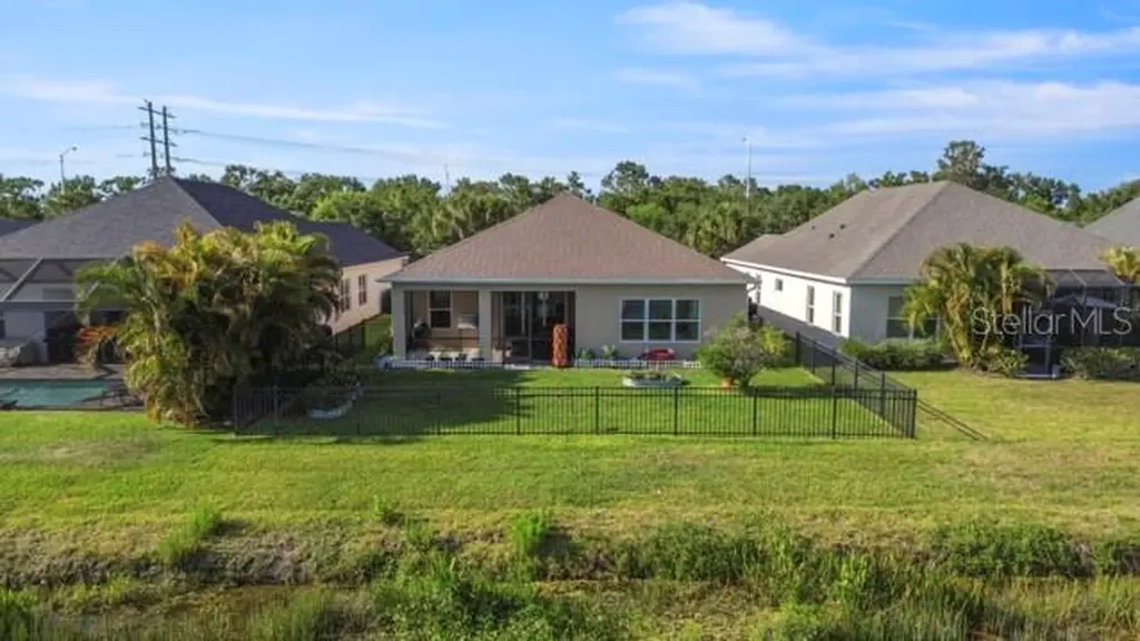 7657 Ridgelake Circle Bradenton FL 34203