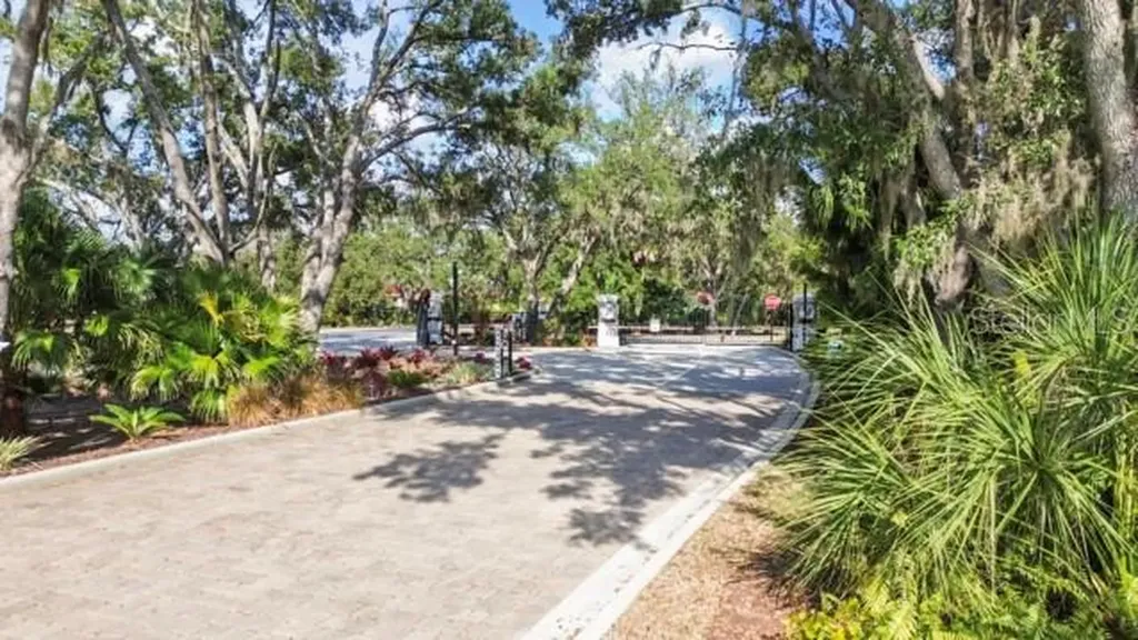 7657 Ridgelake Circle Bradenton FL 34203