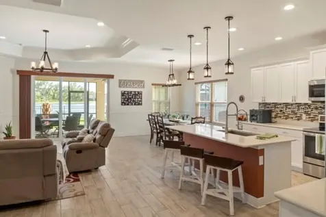 7657 Ridgelake Circle Bradenton FL 34203