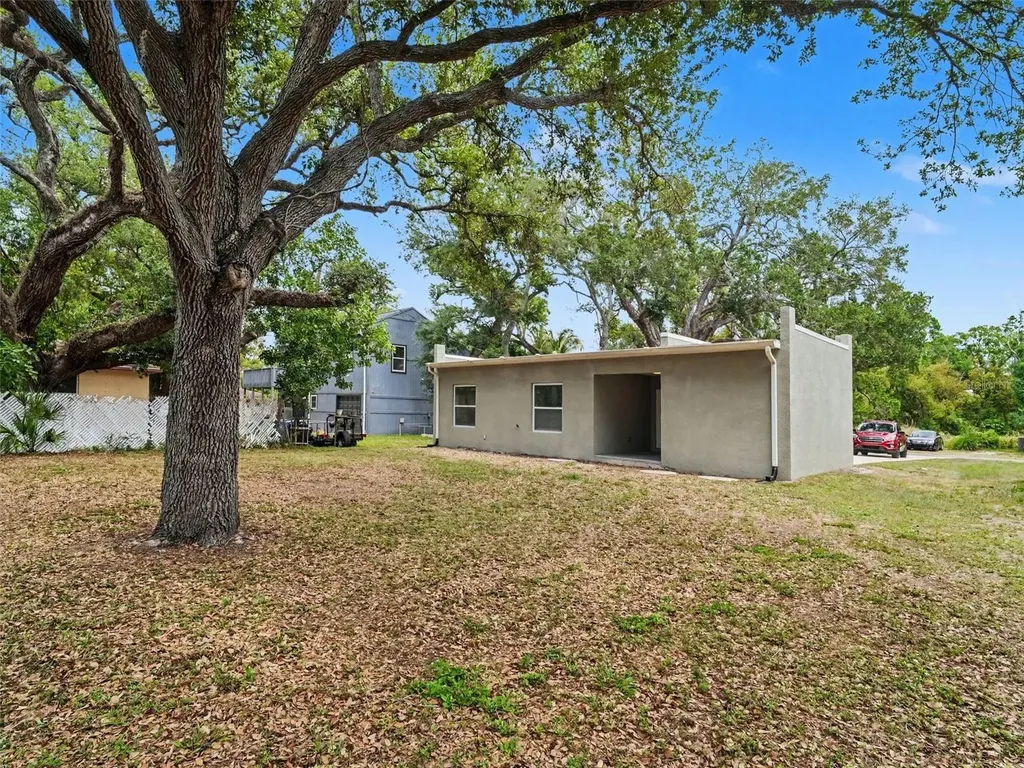 810 21st Street E Bradenton FL 34208