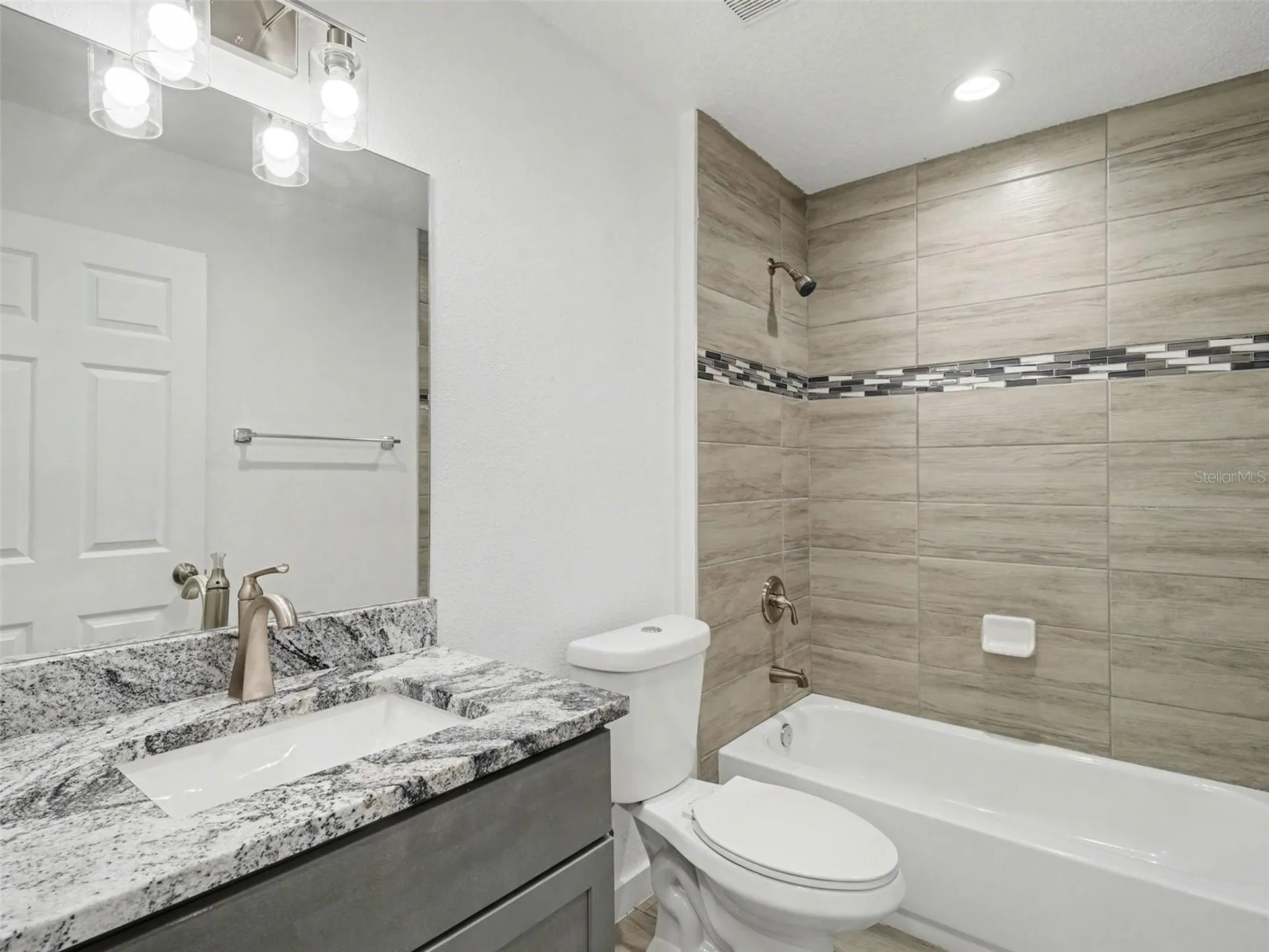 810 21st Street E Bradenton FL 34208