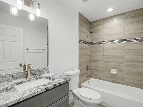 810 21st Street E Bradenton FL 34208