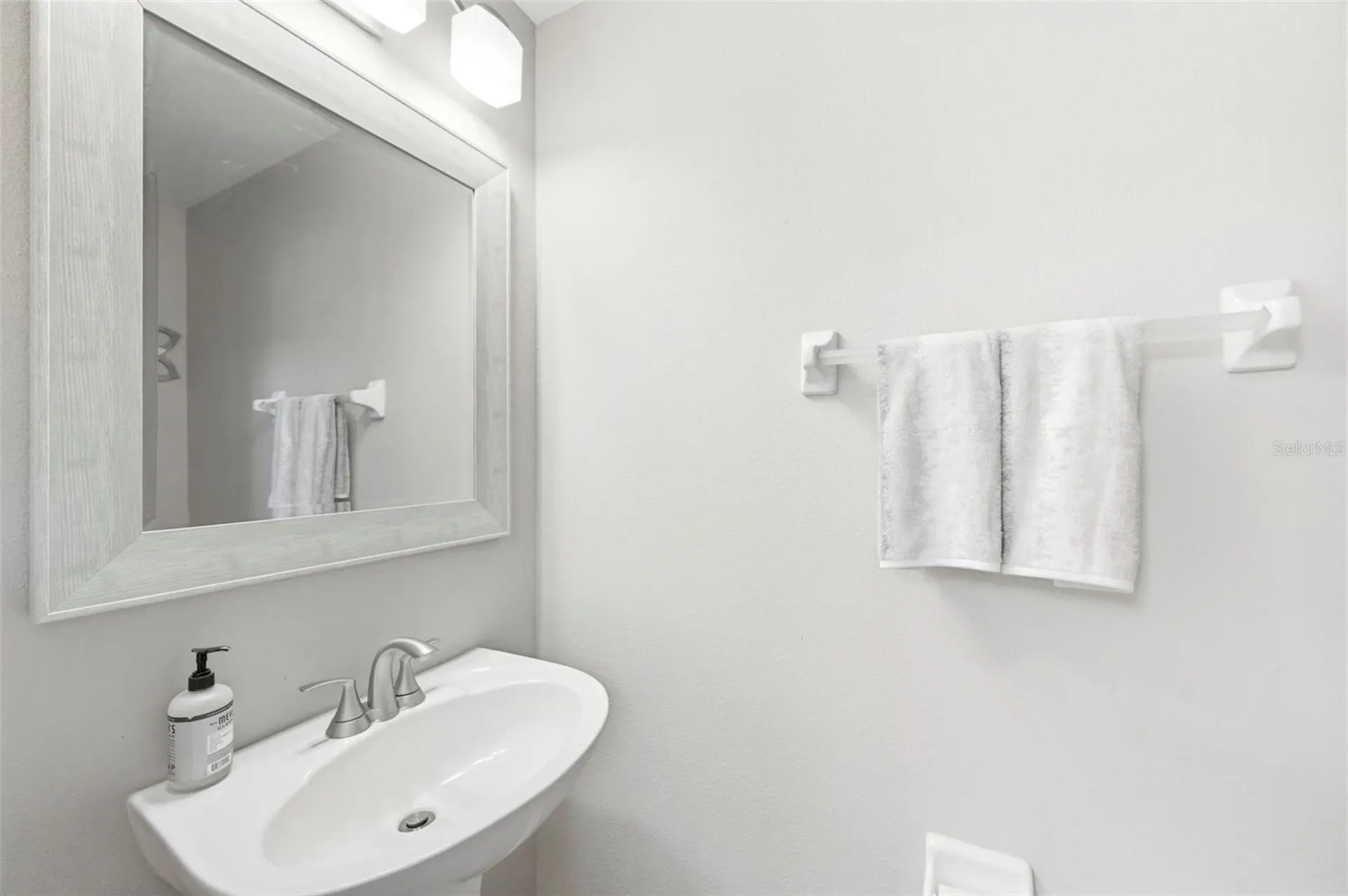 3369 Covered Bridge Drive W Dunedin FL 34698