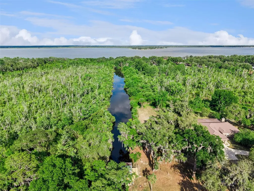 35401 Willow Circle Fruitland Park FL 34731