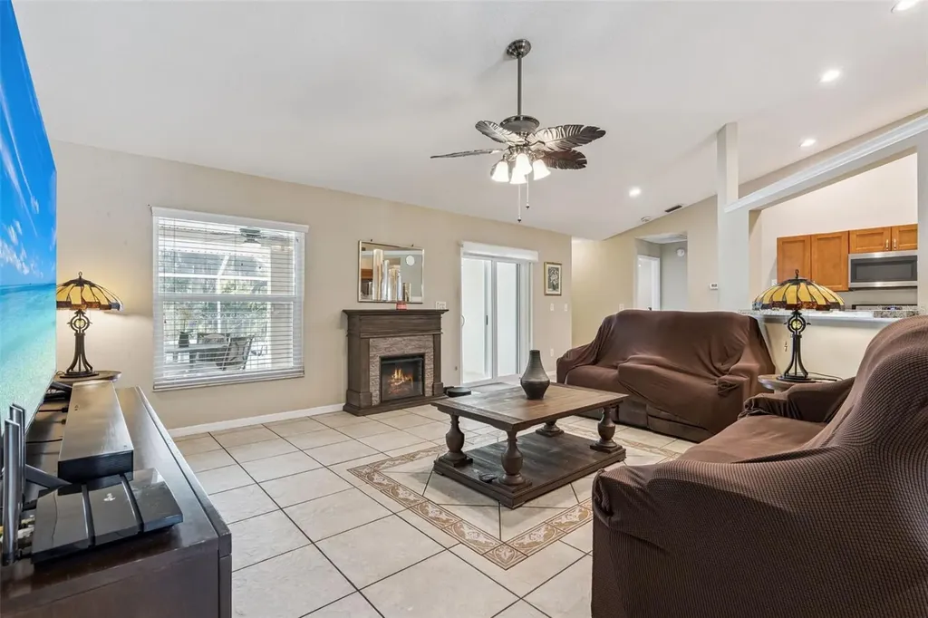35401 Willow Circle Fruitland Park FL 34731