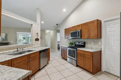 35401 Willow Circle Fruitland Park FL 34731