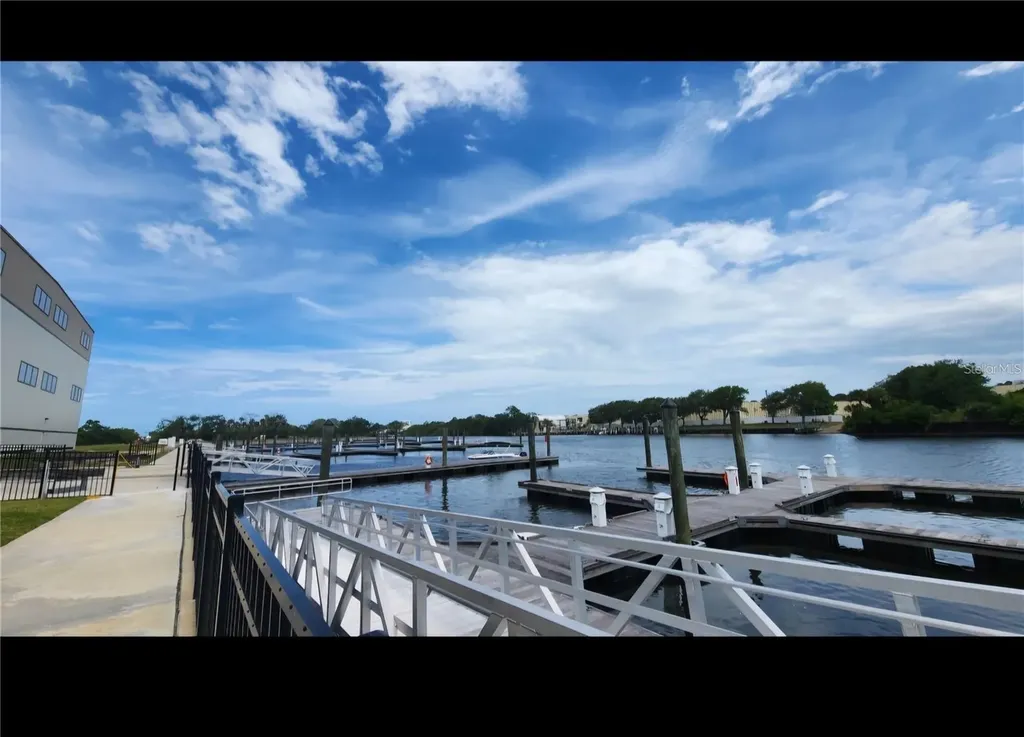 21 Del Palma Drive Palm Coast FL 32137