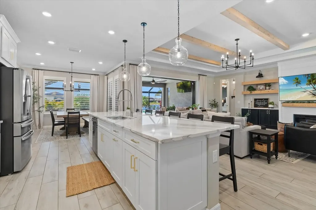 9293 Tequila Sunrise Drive Sarasota FL 34241