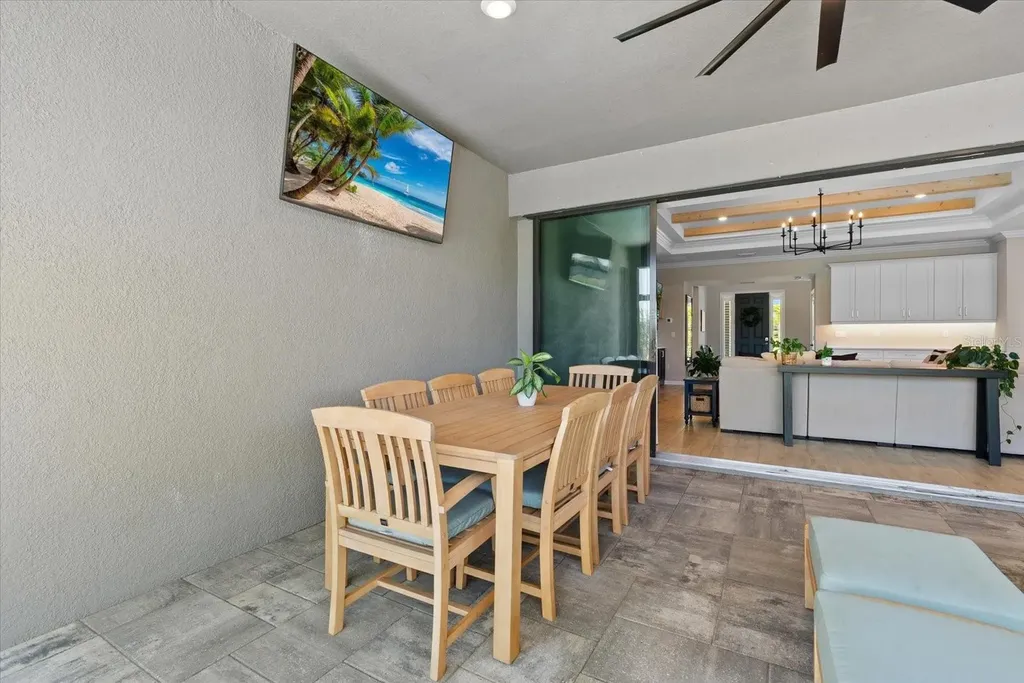 9293 Tequila Sunrise Drive Sarasota FL 34241